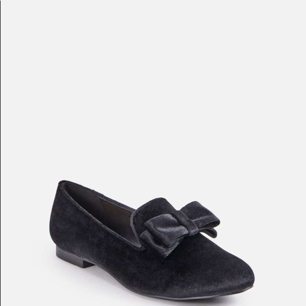 NIB NWT justfab Ariel black flat 7.5
